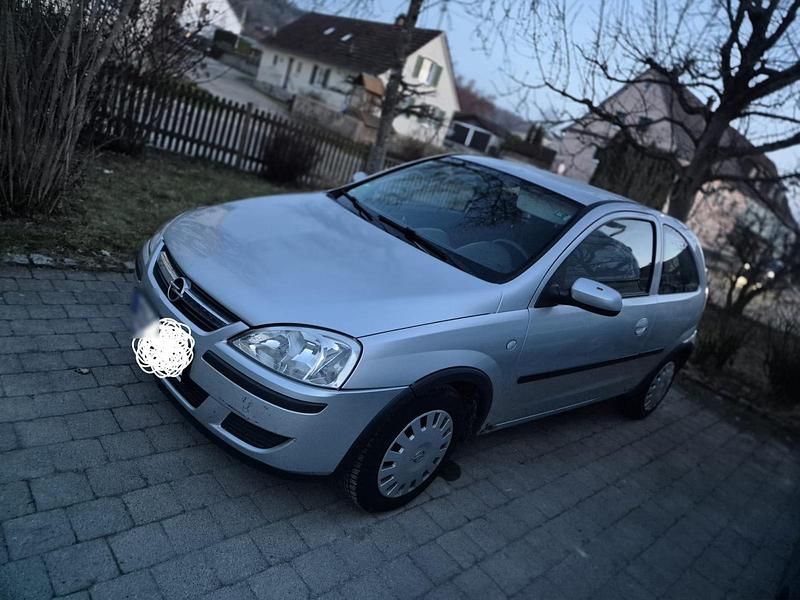 Gebraucht Opel Corsa 70 PS (51 kW) 2004 Silber Kleinwagen