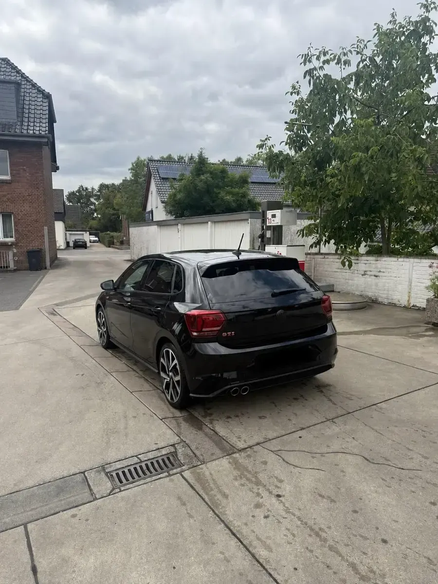 Gebraucht VW Polo Beats 200 PS (147 kW) 2019 Schwarz Kleinwagen