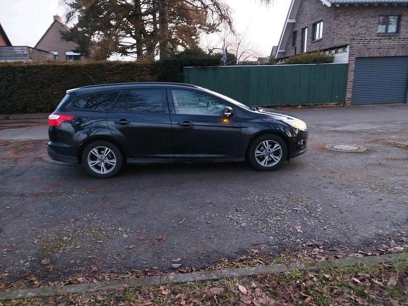 Gebraucht Ford Focus 2014 Schwarz Kombi