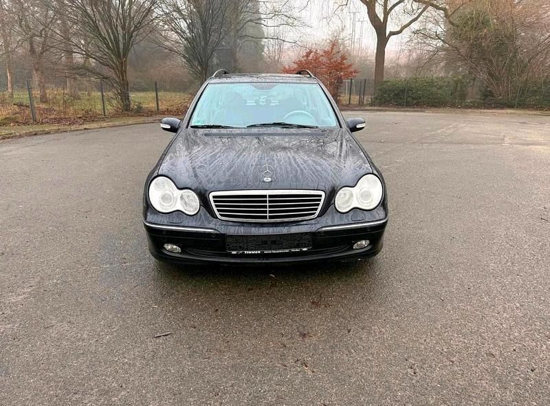 Blau Gebraucht 2002 Mercedes C270 Kombi | 2.599 € (Fairer Preis) - Bild 1/4