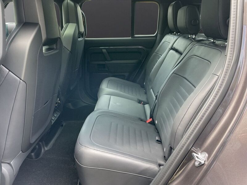 Neu Land Rover Defender 635 PS (467 kW) 2025 Grau SUV