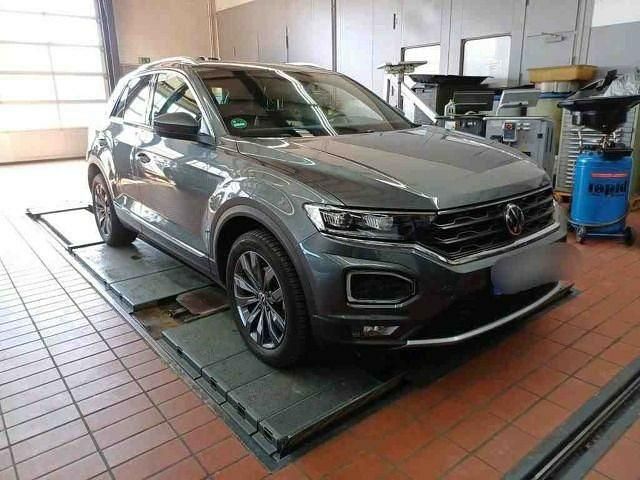 Gebraucht VW T-Roc Beats 150 PS (110 kW) 2021 Grau SUV