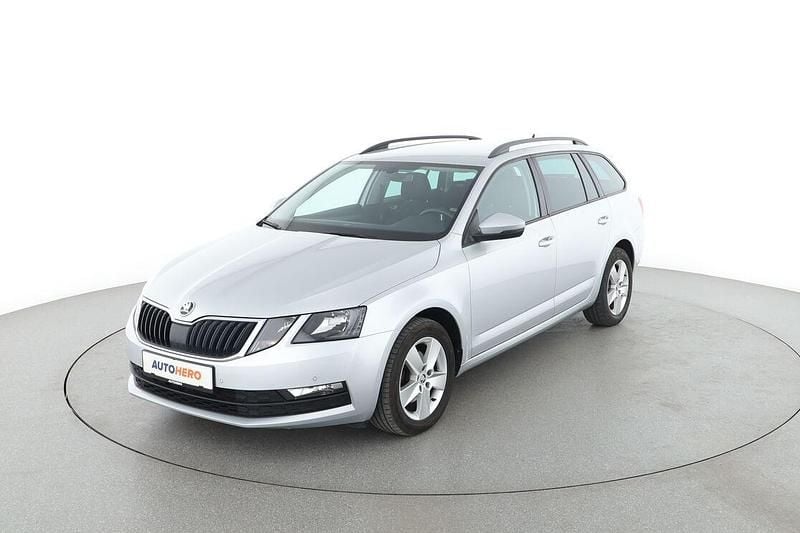 Silber Gebraucht 2020 Skoda Octavia Ambition Kombi | 17.910 € (Superpreis) - Bild 1/3