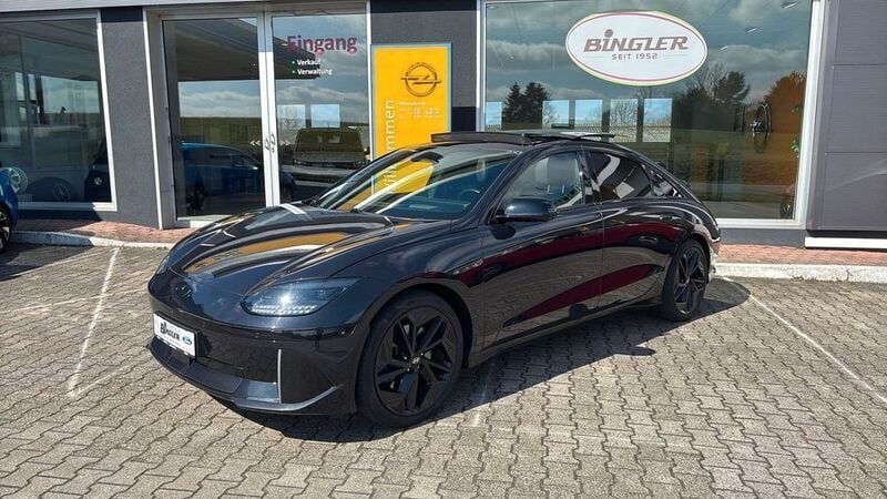 Blau Gebraucht 2023 Hyundai Ioniq 6 Edition Limousine | 32.500 € (Fairer Preis) - Bild 1/4