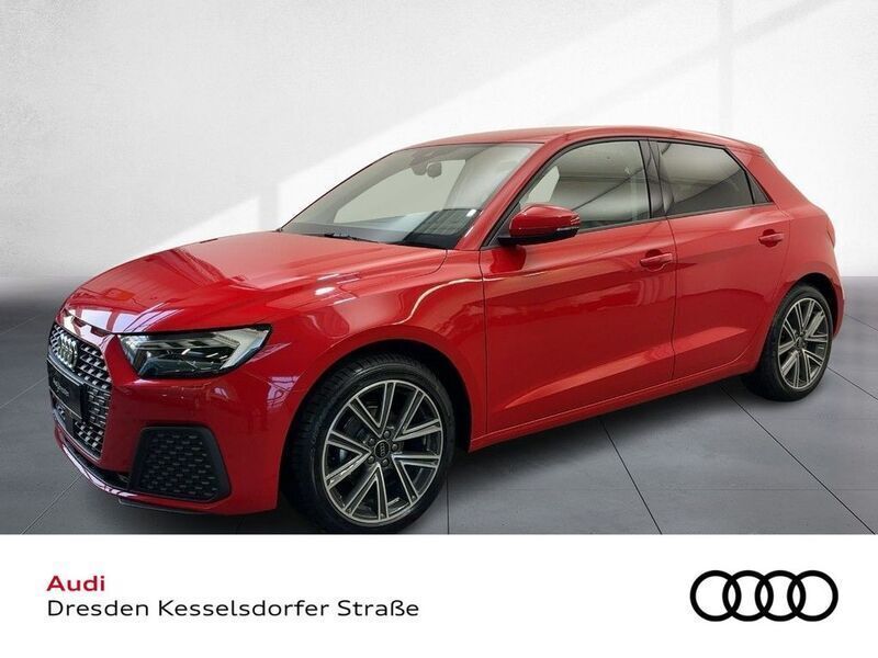 Rot Neu 2025 Audi A1 Sportback Sport Kleinwagen | 32.165 € (Etwas zu teuer) - Bild 1/4