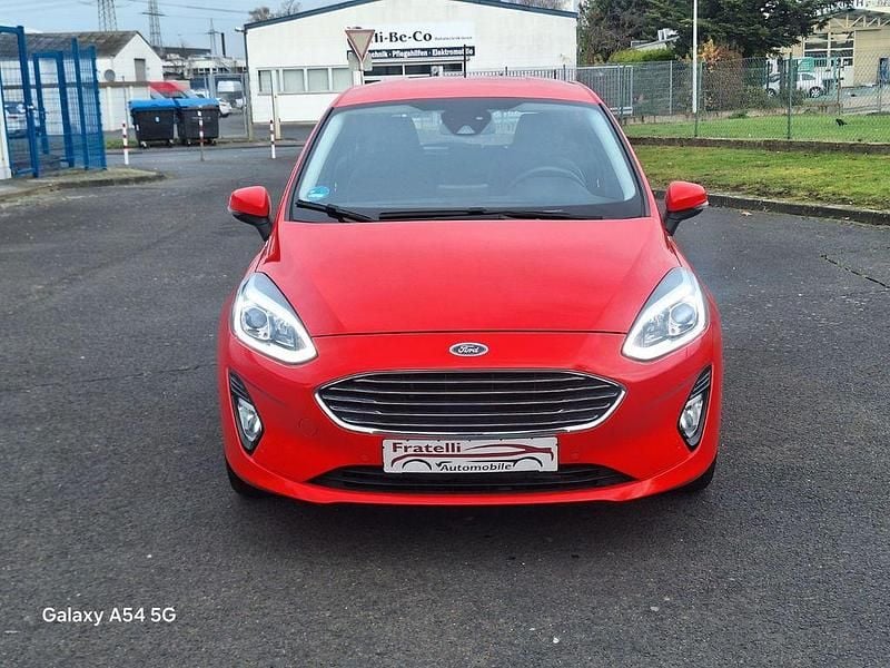 Rot Gebraucht 2018 Ford Fiesta Titanium Limousine | 8.699 € (Guter Preis) - Bild 1/4