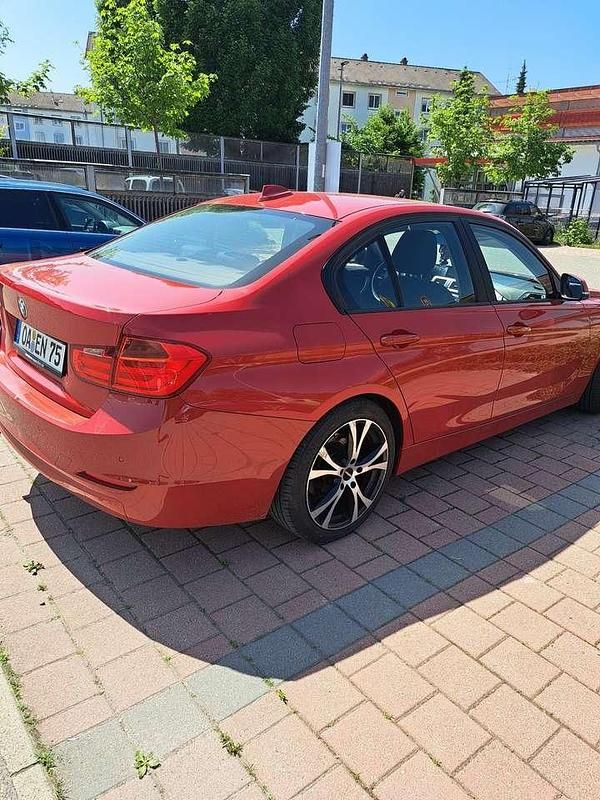 Gebraucht 2014 BMW 320 Gran Turismo Sport Line Limousine | 13.500 € (Teuer) - Bild 1/4