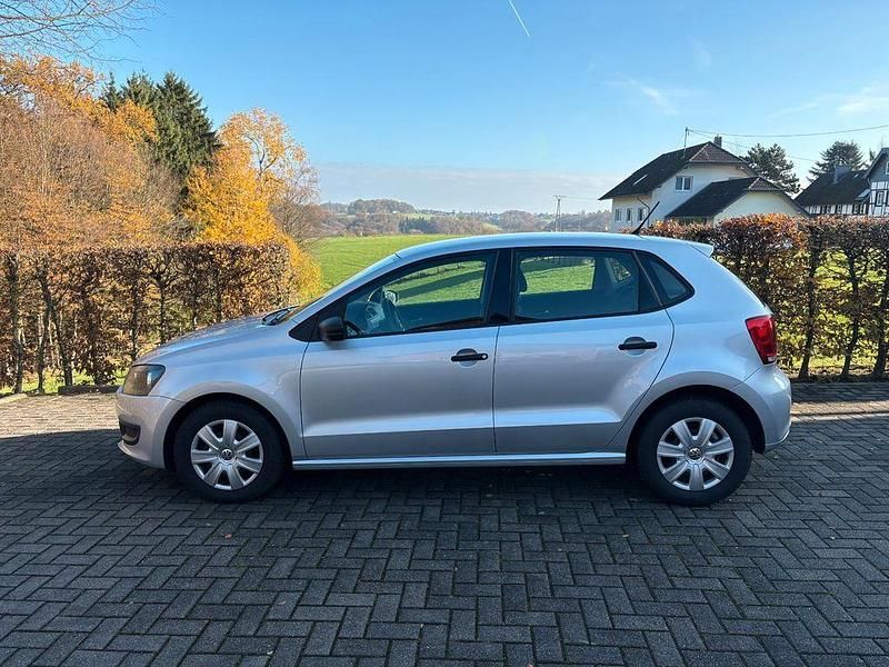 Gebraucht 2013 VW Polo Trendline Limousine | 5.700 € (Fairer Preis) - Bild 1/4