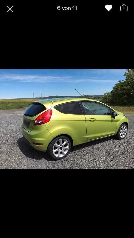 Gebraucht Ford Fiesta 80 PS (58 kW) 2011 Grün Kleinwagen