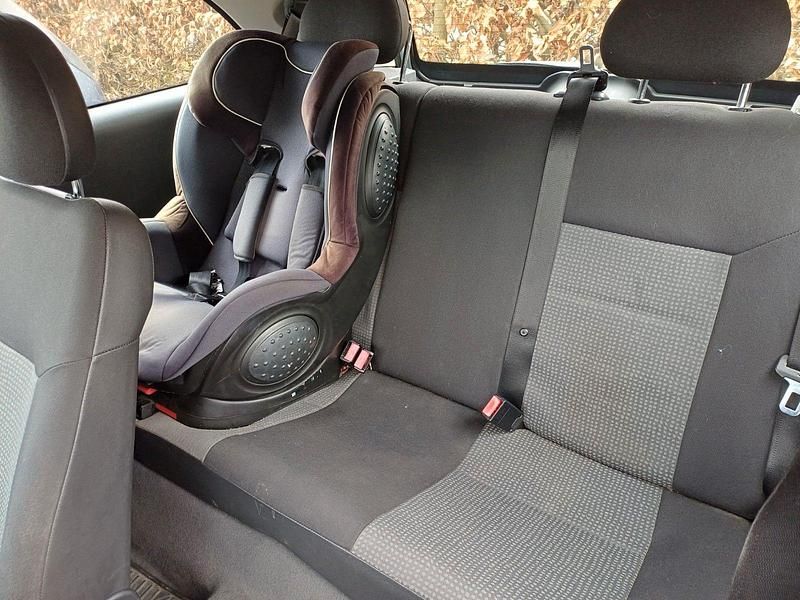 Gebraucht Opel Corsa 80 PS (58 kW) 2004 Grau Kleinwagen