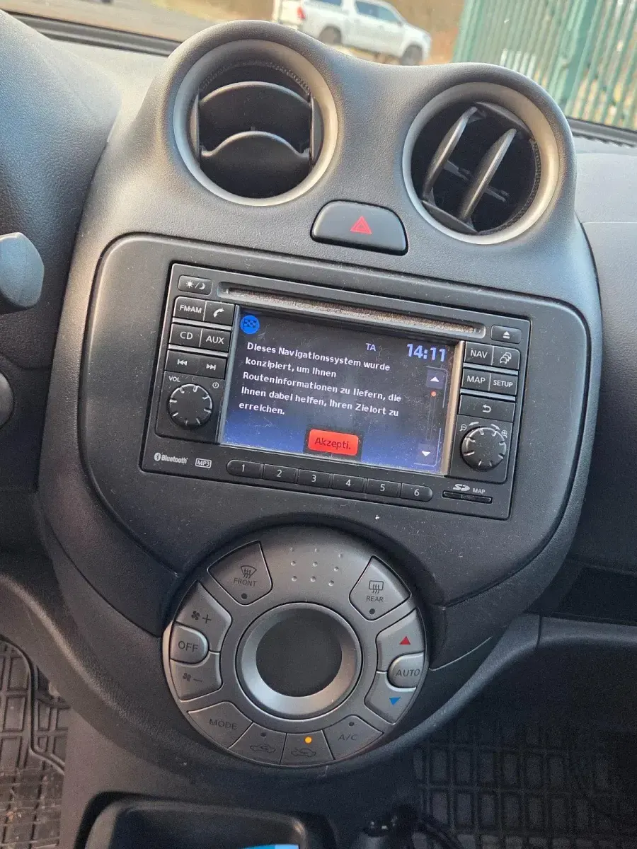 Gebraucht Nissan Micra 103 PS (75 kW) 2013 Kleinwagen