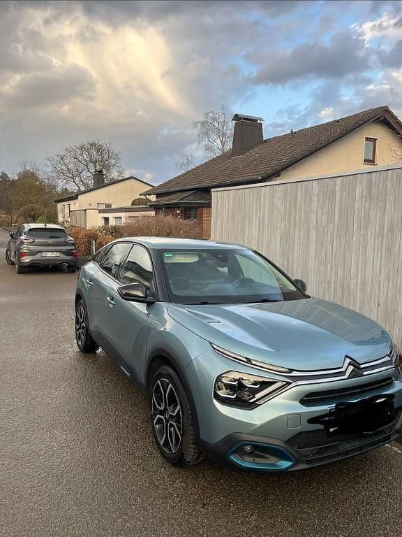 Gebraucht Citroën e-C4 Feel 100 kW (136 PS) 2021 Blau Limousine