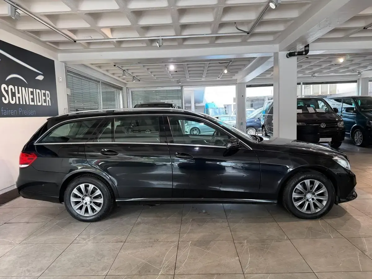 Gebraucht Mercedes E220 170 PS (125 kW) 2013 Schwarz Kombi