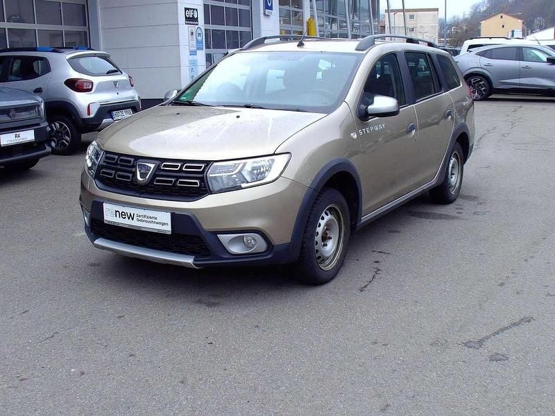 Gebraucht Dacia Logan Stepway 101 PS (74 kW) 2020 Beige dune Kombi