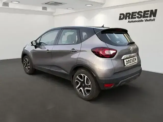 Używany Renault Captur Bose Edition 90 KM (66 kW) 2019 Szary SUV