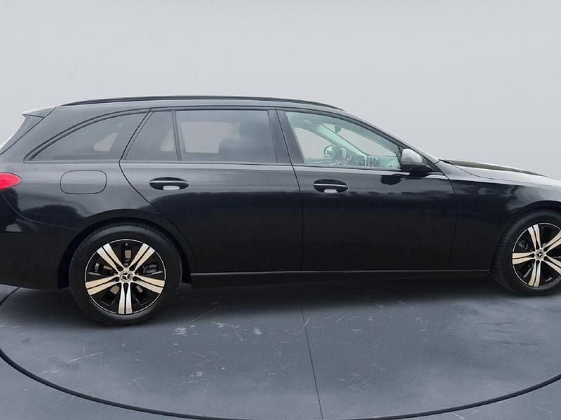 Gebraucht Mercedes C200 Night 204 PS (150 kW) 2023 Schwarz Kombi