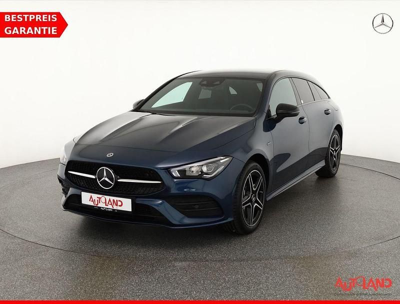 Denimblau metallic (metallic) Gebraucht 2021 Mercedes CLA250e AMG Limousine | 30.990 € (Guter Preis) - Bild 1/4