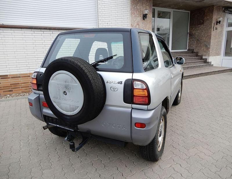 Gebraucht Toyota RAV4 128 PS (94 kW) 1998 Silber SUV