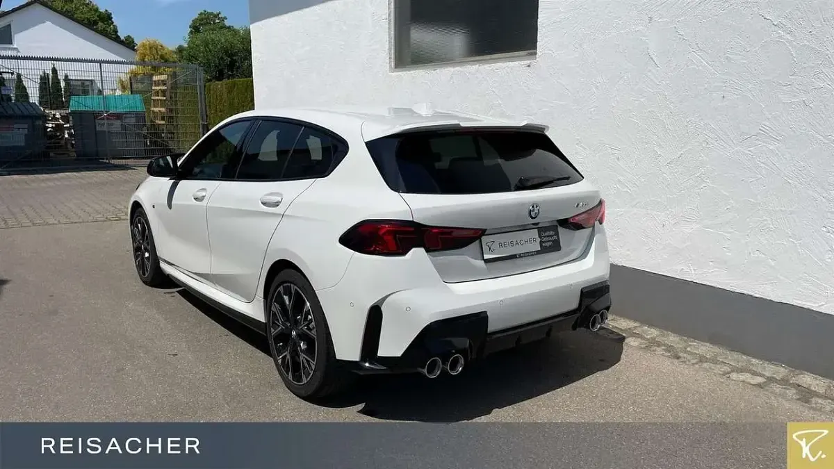 Gebraucht BMW 135 300 PS (220 kW) 2025 Alpinweiß uni Kleinwagen