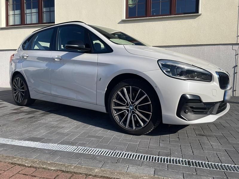 Gebraucht BMW 225 Performance 224 PS (164 kW) 2018 Weiß Kombi