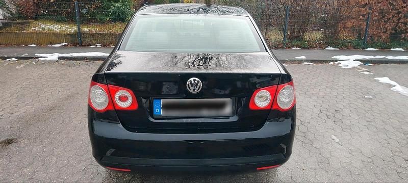 Gebraucht VW Jetta Comfortline 105 PS (77 kW) 2006 Schwarz Limousine