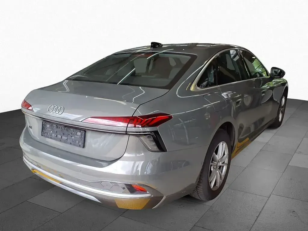Gebraucht Audi A6 Sport 204 PS (150 kW) 2025 Chronosgrau metallic Limousine