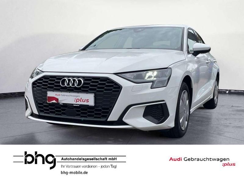 Ibisweiß Gebraucht 2022 Audi A3 Limousine | 19.290 € (Guter Preis) - Bild 1/4