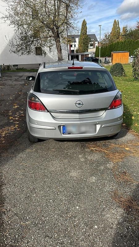 Silber Gebraucht 2009 Opel Astra Limousine | 1.550 € (Superpreis) - Bild 1/4