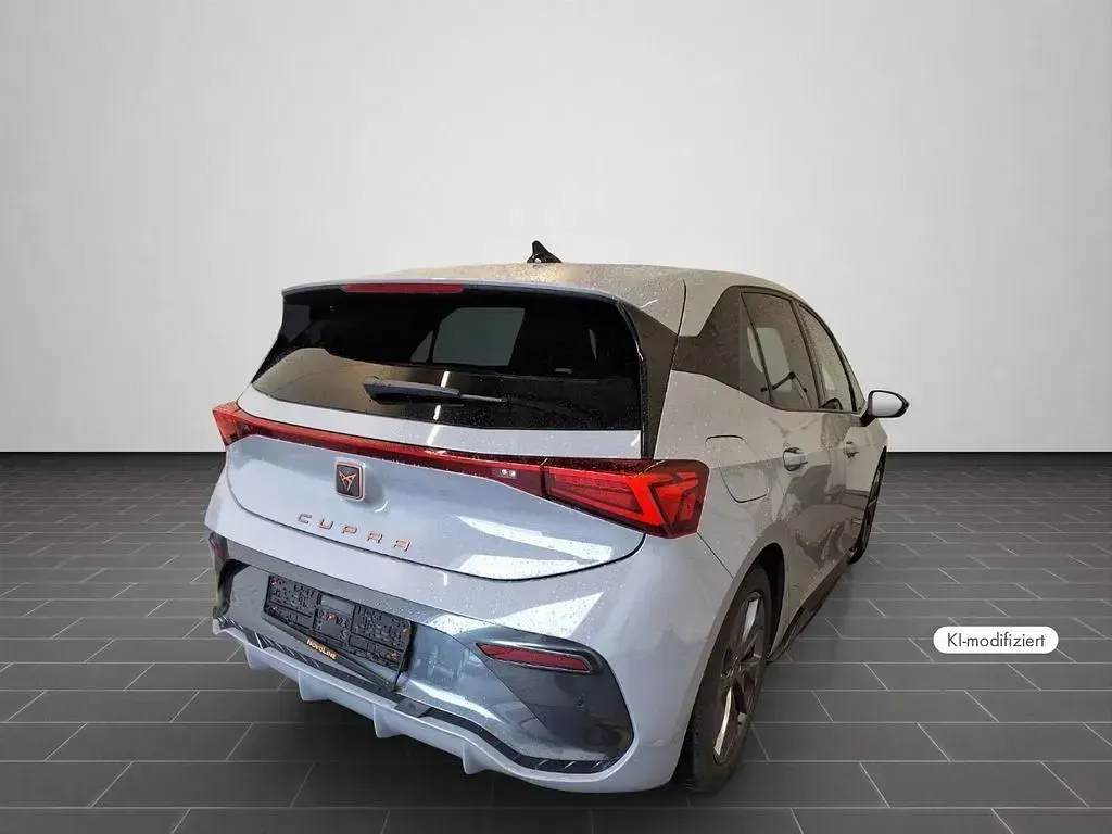 Gebraucht Cupra Born 150 kW (204 PS) 2023 Vaporgrau Kleinwagen