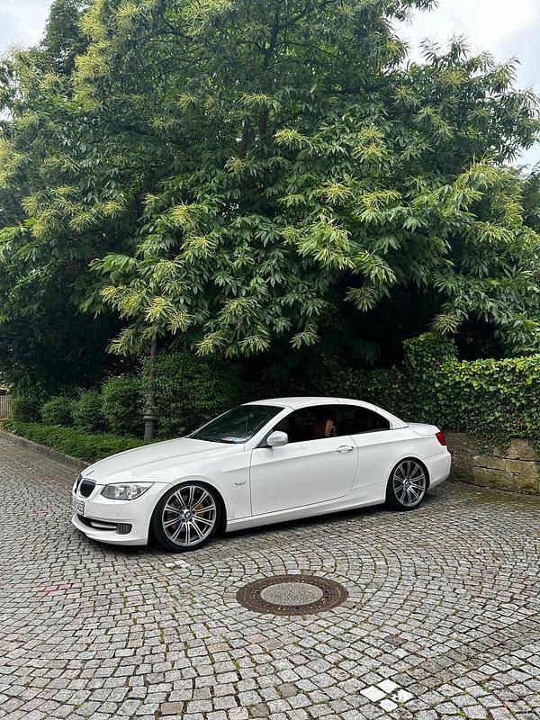 Gebraucht 2013 BMW 325 Cabriolet Cabrio | 11.900 € (Fairer Preis) - Bild 1/4