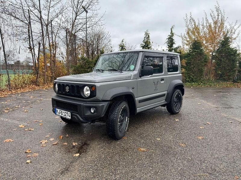 Grau Gebraucht 2022 Suzuki Jimny SUV | 29.999 € (Guter Preis) - Bild 1/4