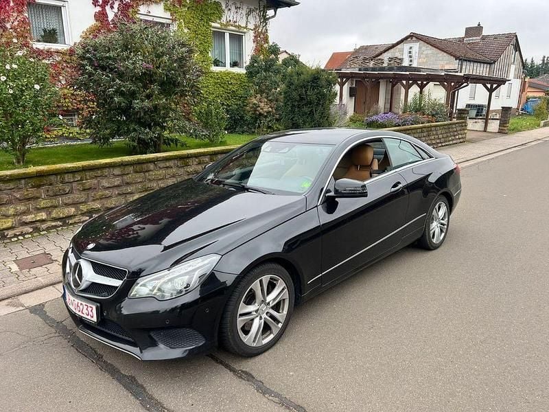 Gebraucht Mercedes E350 252 PS (185 kW) 2013 Schwarz Coupé