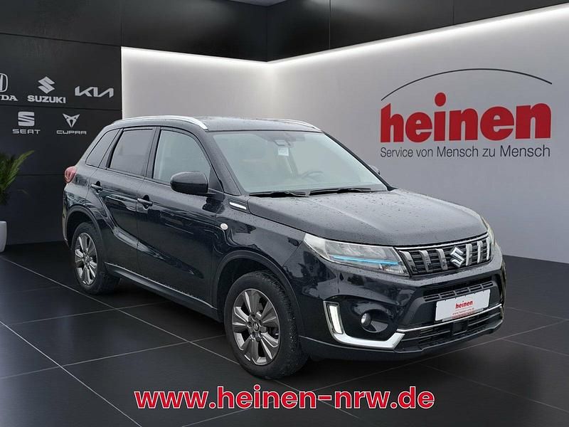 Gebraucht Suzuki Vitara Comfort 129 PS (94 kW) 2023 Schwarz SUV
