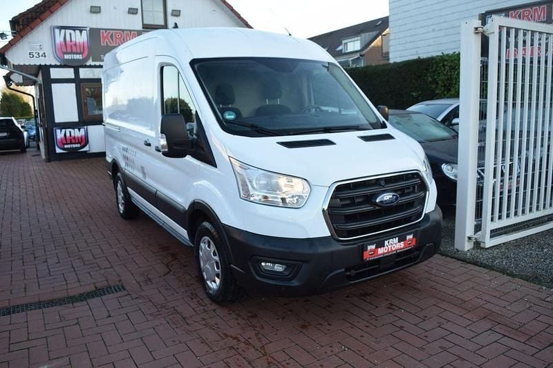 Gebraucht Ford Transit 107 PS (78 kW) 2019 Weiß Van / Kleinbus