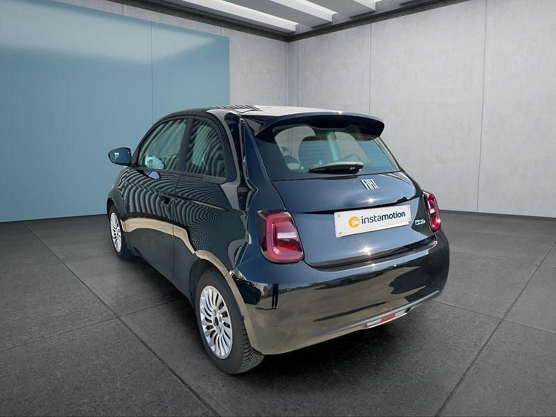 Gebraucht Fiat 500e Action 69 kW (95 PS) 2022 Schwarz Kleinwagen