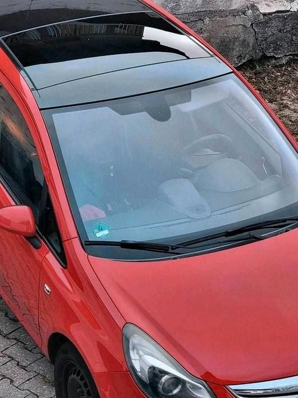 Gebraucht Opel Corsa 87 PS (63 kW) 2013 Rot Kleinwagen