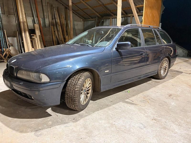 Gebraucht BMW 525 163 PS (119 kW) 2002 Kombi