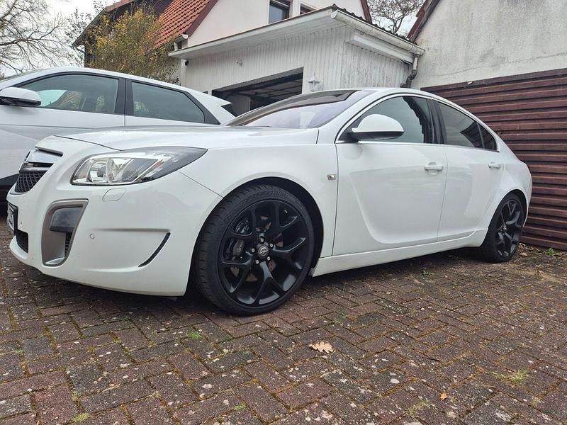 Gebraucht Opel Insignia OPC 364 PS (267 kW) 2009 Weiß Limousine