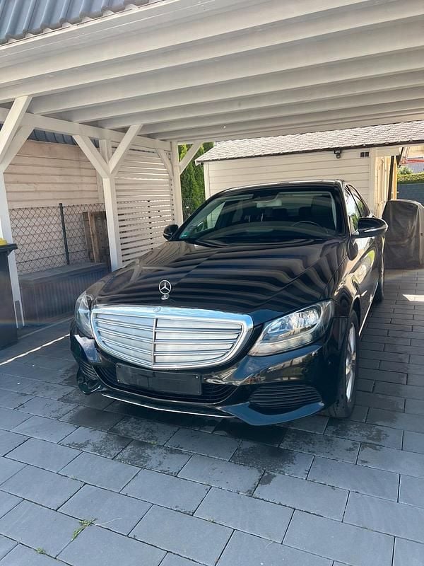 Schwarz Gebraucht 2014 Mercedes C250 Limousine | 16.000 € (Guter Preis) - Bild 1/4