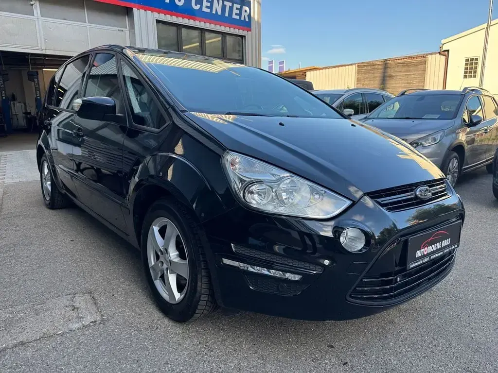 Gebraucht Ford S-MAX Titanium 140 PS (102 kW) 2015 Pantherschwarz metallic Van / Kleinbus