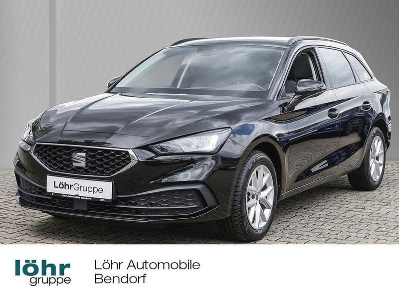 Mitternachtsschwarz Gebraucht 2024 Seat Leon ST Style Kombi | 20.480 € (Superpreis) - Bild 1/4