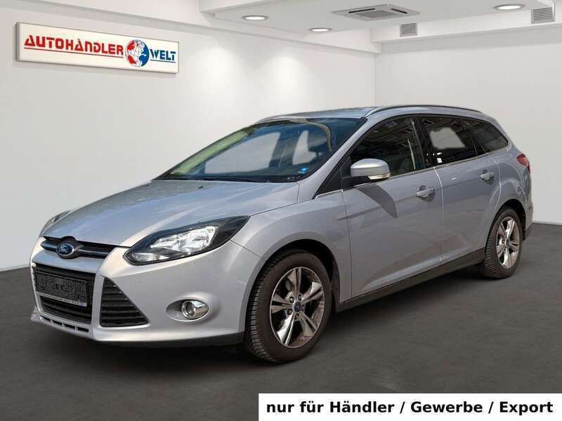 Silber Gebraucht 2012 Ford Focus Kombi | 3.799 € (Guter Preis) - Bild 1/3
