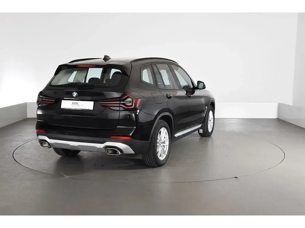 Gebraucht BMW X3 Performance 190 PS (139 kW) 2023 Schwarz SUV