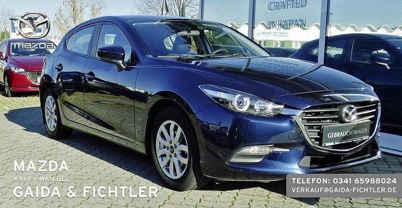 Blau Gebraucht 2017 Mazda 3 Prime-Line Limousine | 12.980 € (Fairer Preis) - Bild 1/4