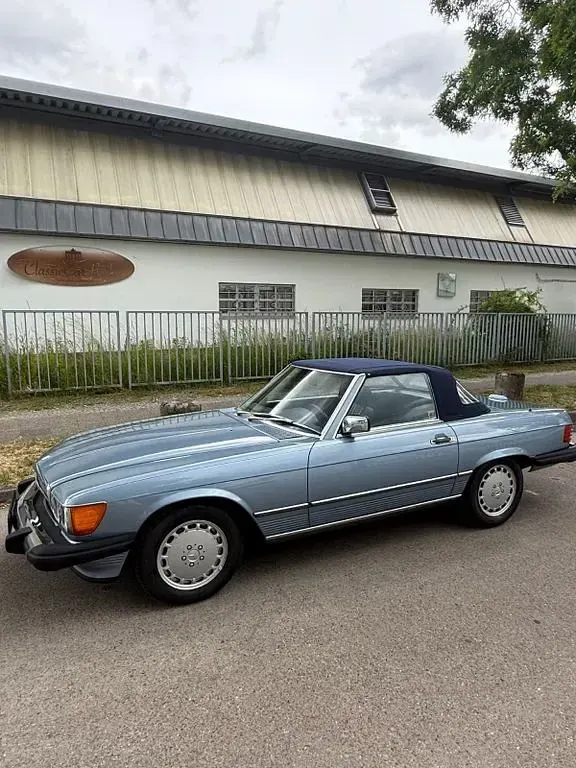 Gebraucht Mercedes 560 231 PS (169 kW) 1988 Blau Cabrio