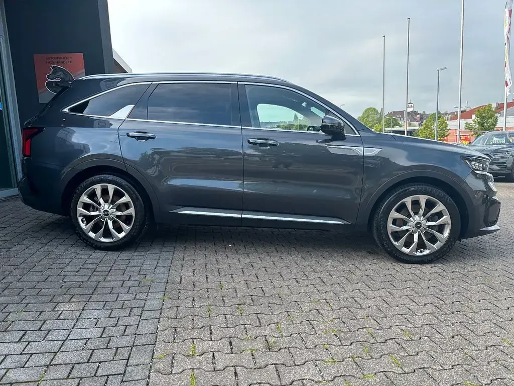 Gebraucht Kia Sorento Platinum 201 PS (147 kW) 2023 Grau SUV