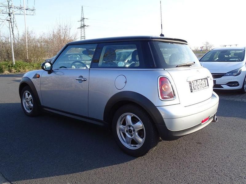 Gebraucht Mini Cooper 120 PS (88 kW) 2006 Silber Kleinwagen