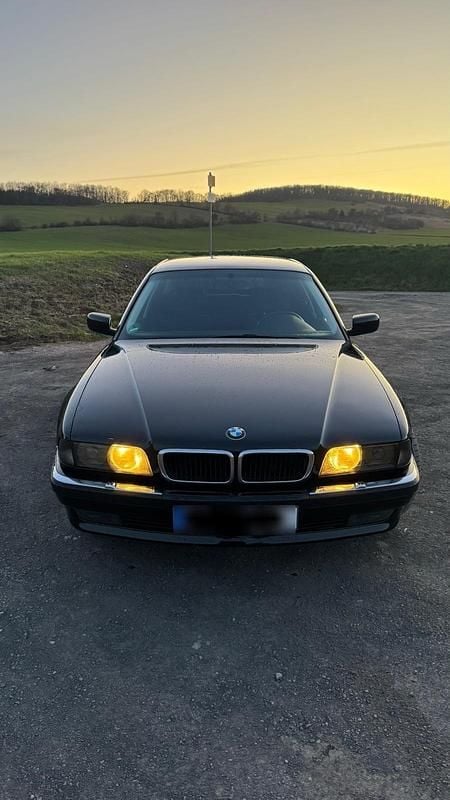 Gebraucht BMW 740 286 PS (210 kW) 1995 Schwarz Limousine