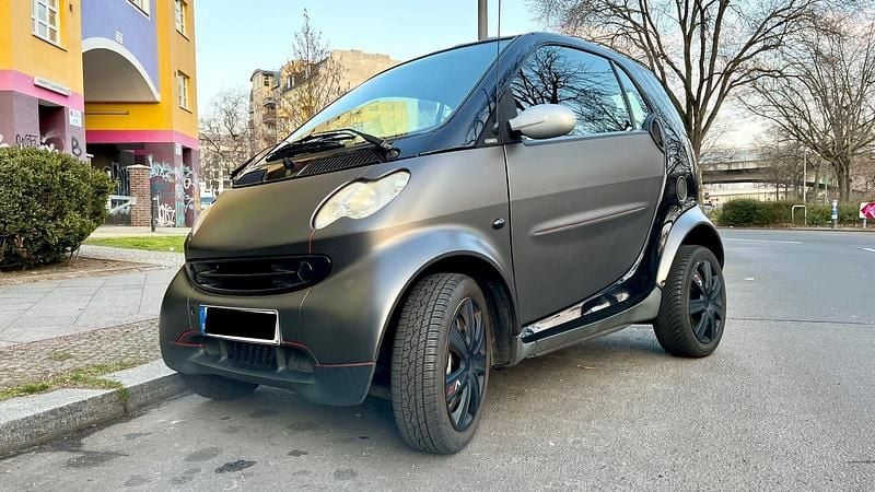 Grau Gebraucht 2005 Smart ForTwo Coupé Kleinwagen | 1.599 € (Fairer Preis) - Bild 1/4