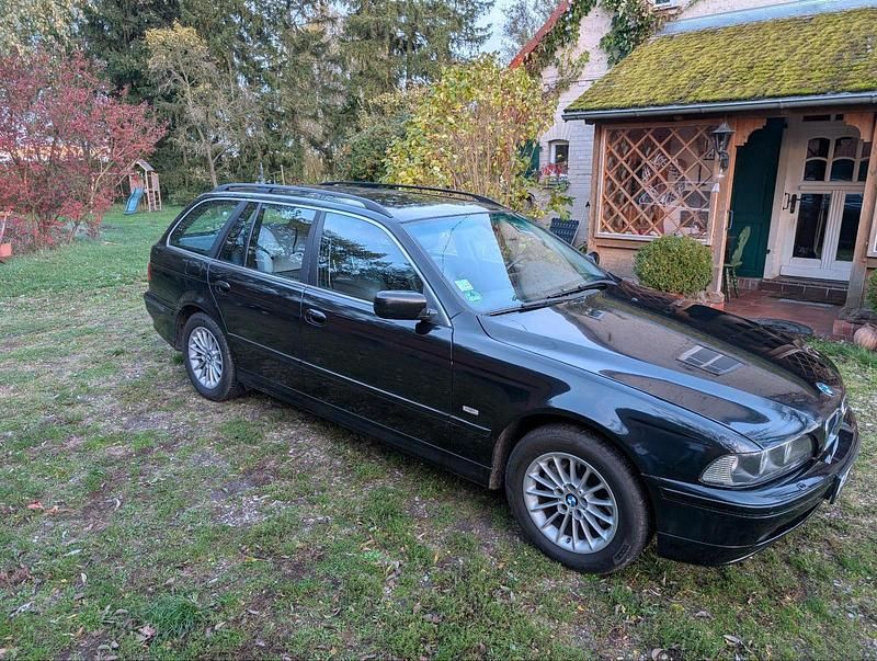 Gebraucht BMW 530 231 PS (169 kW) 2002 Schwarz Kombi